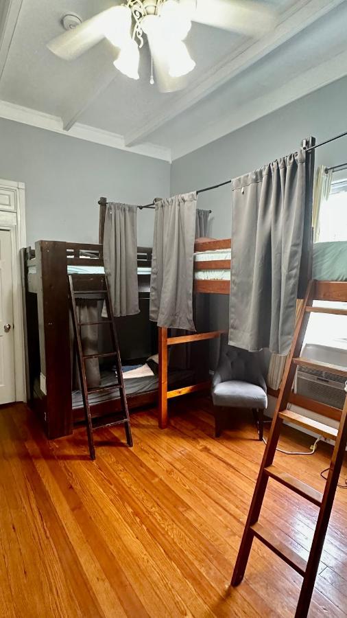 Madame Isabelle'S House Hostel New Orleans Exterior photo